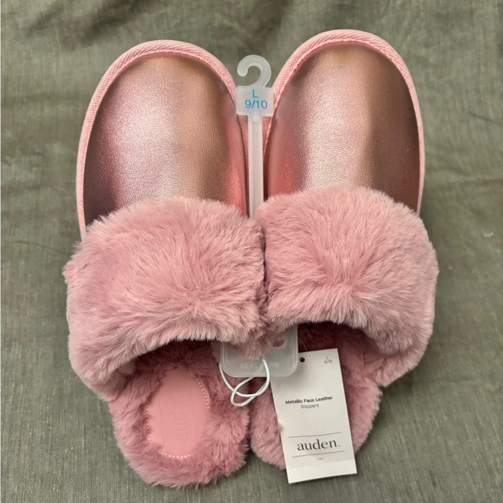 Auden Shimmering Pink Faux Fur Slippers, Sizes: L(9/10), NWT